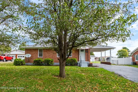 290 Tollview Dr, Shepherdsville, KY 40165