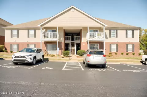 163 Central Blvd #60, Mount Washington, KY 40047