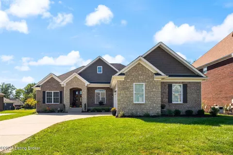 10420 Martinside Dr, Louisville, KY 40291
