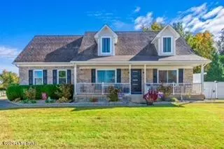 270 Oak Grove Blvd, Shepherdsville, KY 40165