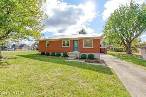 363 Carla Dr, Mount Washington, KY 40047