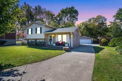 3806 Stigwood Ct, Louisville, KY 40218
