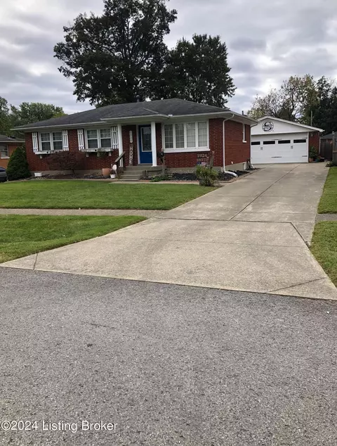 1924 Acorn Way, Louisville, KY 40216