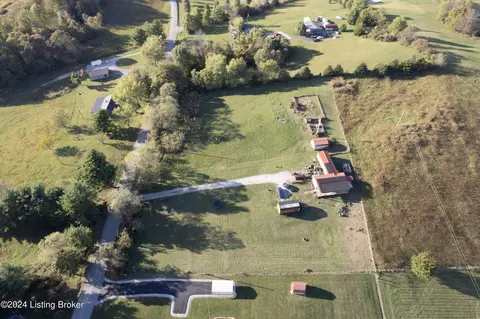 2490 Cave Rd, Campbellsville, KY 42718