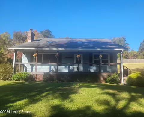 823 Lickskillet Dr, Shepherdsville, KY 40165