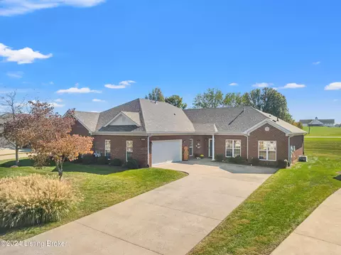 147 Clubhouse Dr, Shelbyville, KY 40065