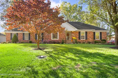 4614 Portico Ct, Jeffersontown, KY 40299