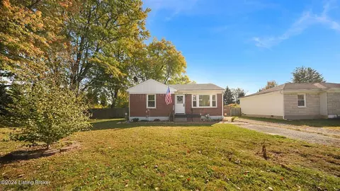 10309 Villa Dr, Louisville, KY 40272