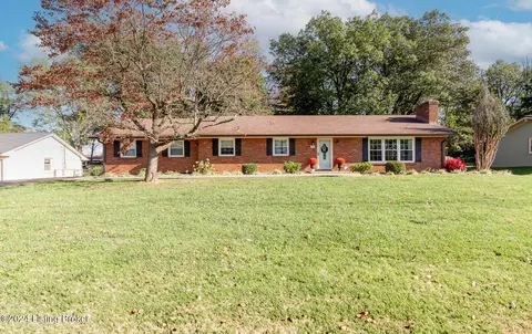 715 Greenwood Dr, Elizabethtown, KY 42701