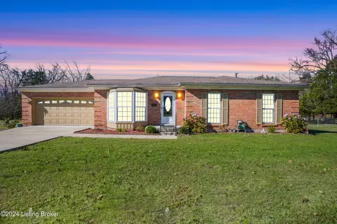 7511 Arbutus Trl, Louisville, KY 40291