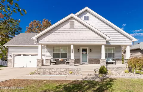 373 Berger Farm Dr, Mount Washington, KY 40047