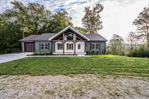1020 Canyon Run Rd, Lewisburg, KY 42256