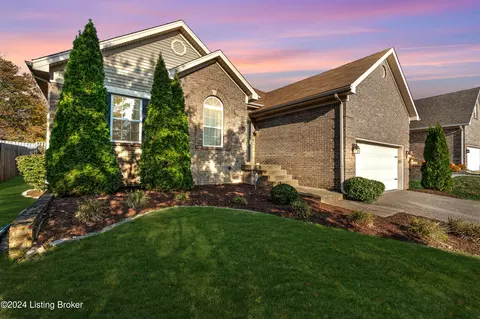 6708 Brighton Springs Ln, Louisville, KY 40291