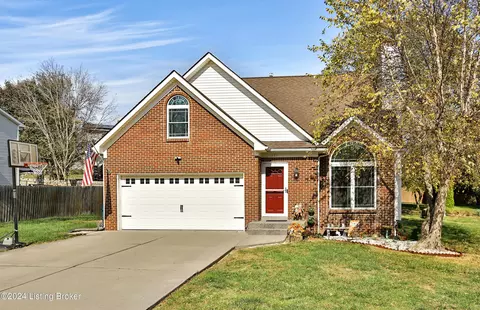 571 Hawthorne Ave, Shelbyville, KY 40065