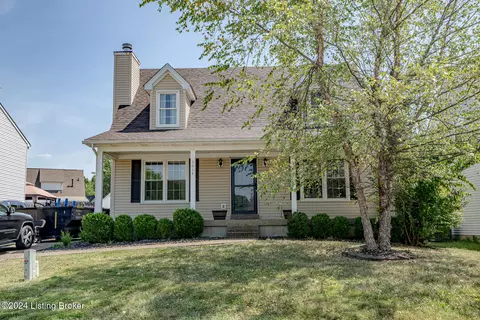5614 Charleswood Pl, Louisville, KY 40229