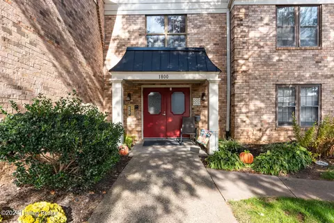 1800 Manor House Dr #200, Louisville, KY 40220
