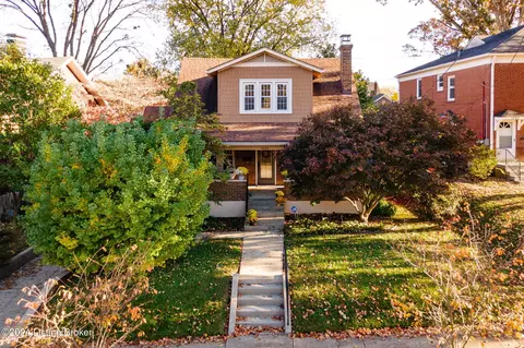 1886 Richmond Dr, Louisville, KY 40205