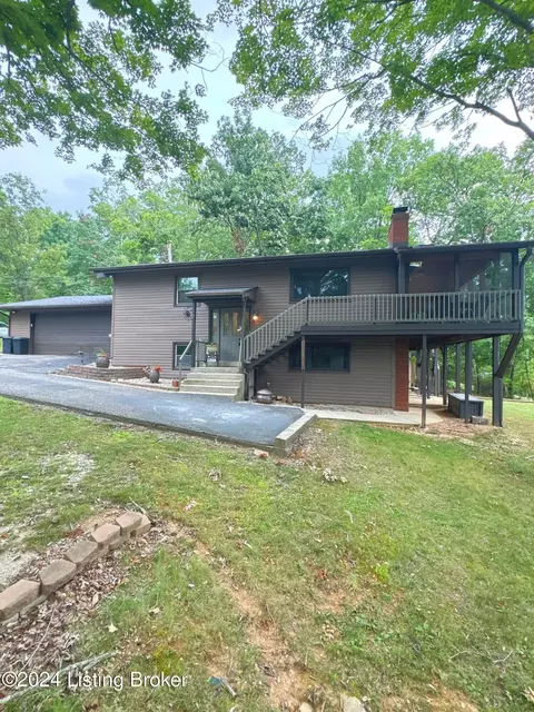 73 Hawthorne Ct, Brandenburg, KY 40108