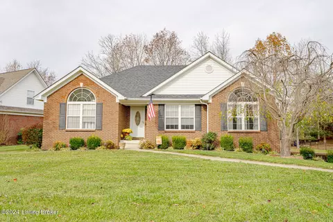 111 Jellico Dr, Coxs Creek, KY 40013