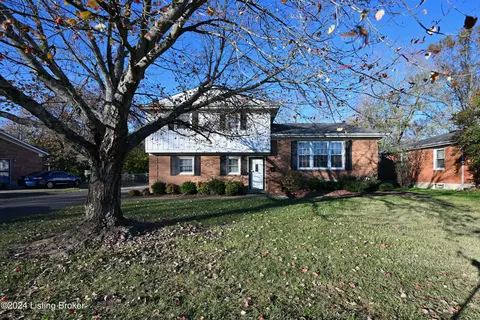 7111 Sunny Vale Way, Louisville, KY 40272