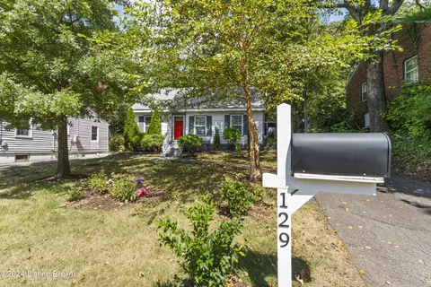 129 Woodmore Ave, Louisville, KY 40214