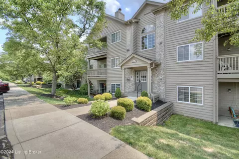 2271 Teal Briar Ln #208, Burlington, KY 41005