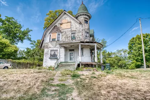 247 Military Pkwy, Fort Thomas, KY 41075