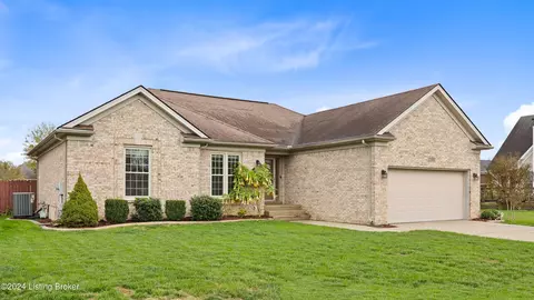 11605 Sun Dial Ct, Louisville, KY 40272