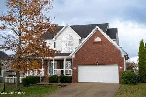 6028 Sweetbay Dr, Crestwood, KY 40014