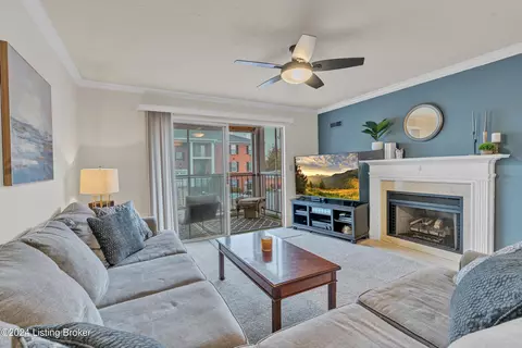 1205 Donard Park Ave, Louisville, KY 40218