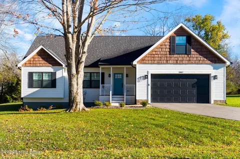 1807 Bass Cir, La Grange, KY 40031