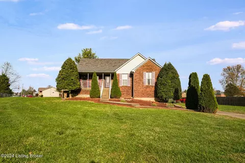 4610 Springdale Ct, Louisville, KY 40229