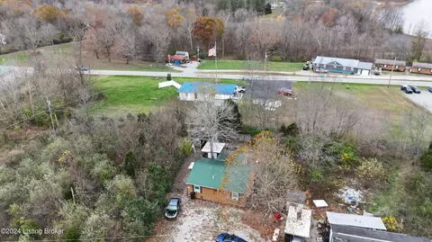 45 E Fentress Village Ln, Mc Daniels, KY 40152