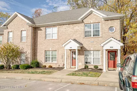 6003 Wooded Creek Dr #102, Louisville, KY 40291