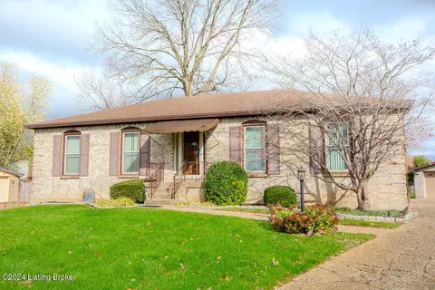 3125 Spring Breeze Ct, Louisville, KY 40220
