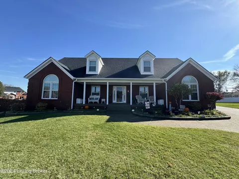 4902 Greenview Ct, Louisville, KY 40216