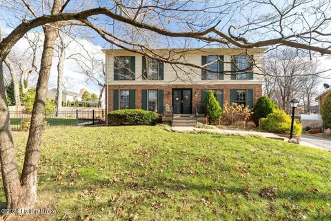 3903 Lethborough Ct, Louisville, KY 40299