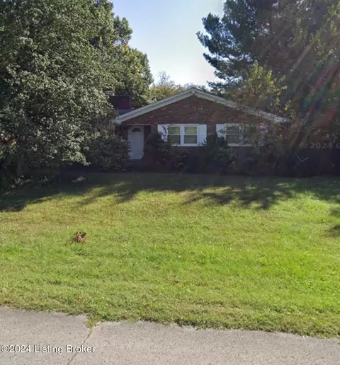 7705 Whitfield Dr, Louisville, KY 40218
