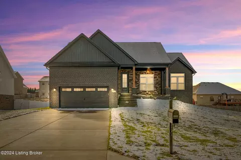 2328 Clearwater Dr, Lawrenceburg, KY 40342