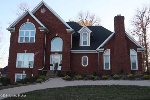 10606 Stonebreaker Rd, Louisville, KY 40291