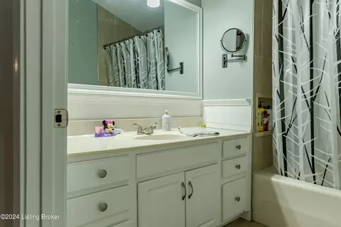 Bath - 177 Fox Run Rd, Pendleton, KY 40055 photo 1 of 4