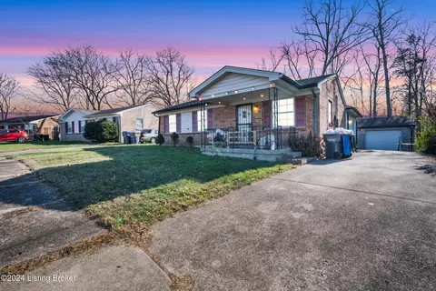 9515 Stillridge Pl, Louisville, KY 40229