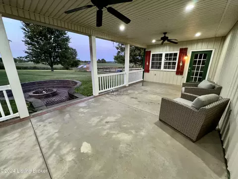 Exterior - 1090 Mclain Rd, Springfield, KY 40069 photo 18 of 24