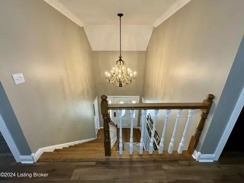 Entry Way - 1090 Mclain Rd, Springfield, KY 40069 photo 7 of 7