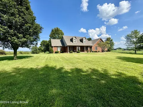 Exterior - 1090 Mclain Rd, Springfield, KY 40069 photo 4 of 24