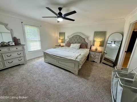 Bedroom - 1090 Mclain Rd, Springfield, KY 40069 photo 1 of 11