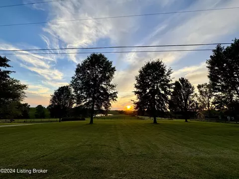 Other - 1090 Mclain Rd, Springfield, KY 40069 photo 2 of 24