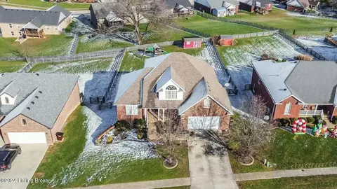 447 Oak Tree Way, Taylorsville, KY 40071