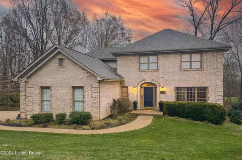 15016 Glendower Dr, Louisville, KY 40245