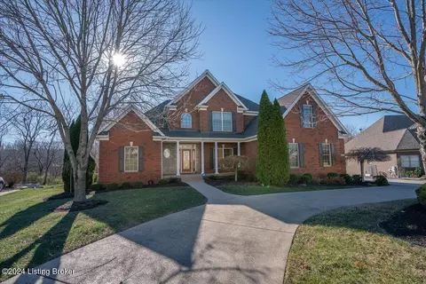 6810 Clore Lake Rd, Crestwood, KY 40014